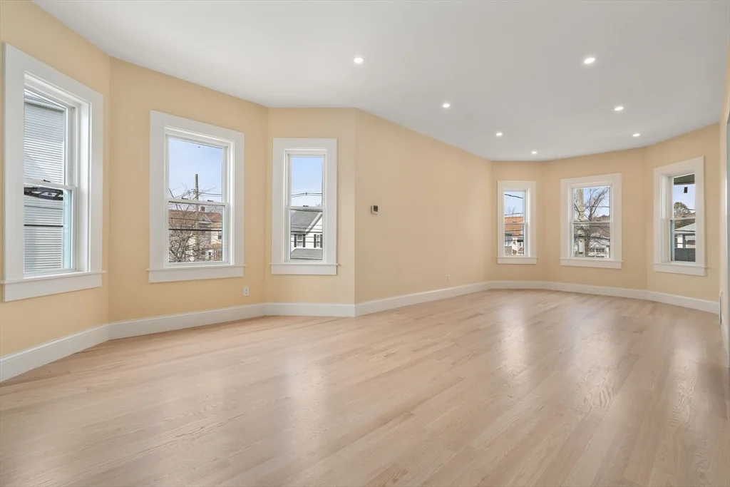 2 bed, 1 bath apartment for rent at 99 Beech St Unit 2, Belmont — photo 5 of 17