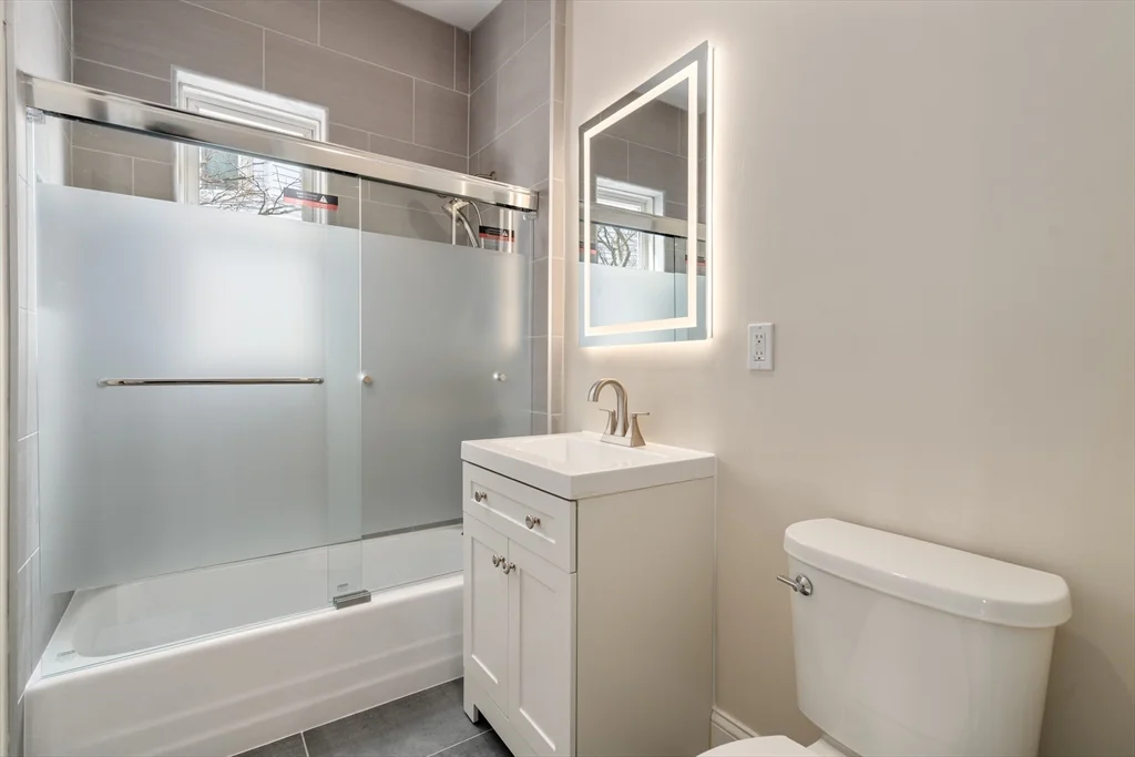 2 bed, 1 bath apartment for rent at 99 Beech St Unit 2, Belmont — photo 17 of 17