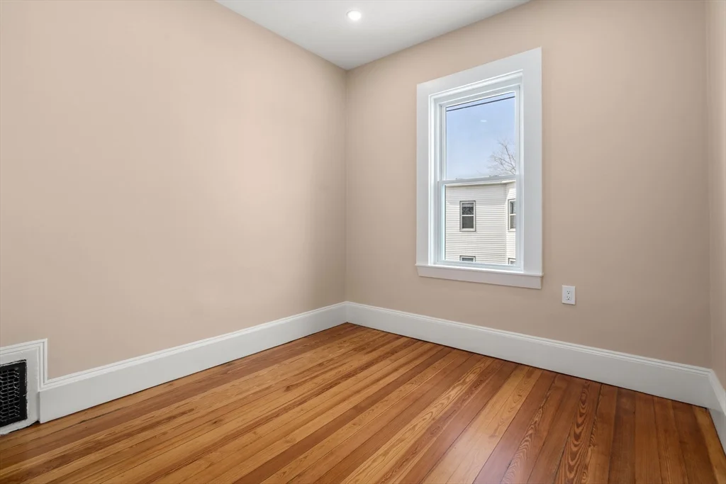 3 bed, 1 bath apartment for rent at 99 Beech St Unit 3, Belmont — photo 11 of 17