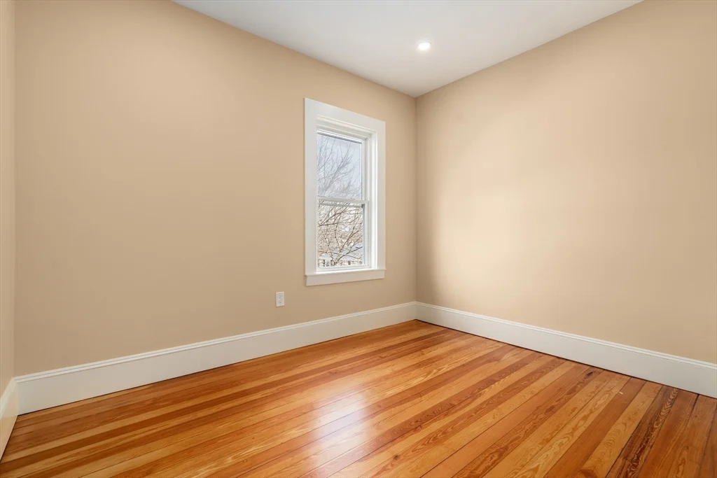 3 bed, 1 bath apartment for rent at 99 Beech St Unit 3, Belmont — photo 12 of 17