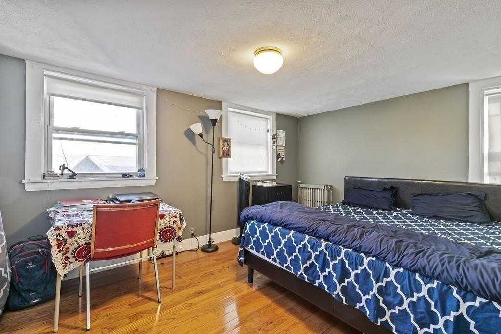 2 bed, 1 bath apartment for rent at 99 Boylston St Unit 3, Boylston Street — photo 2 of 7