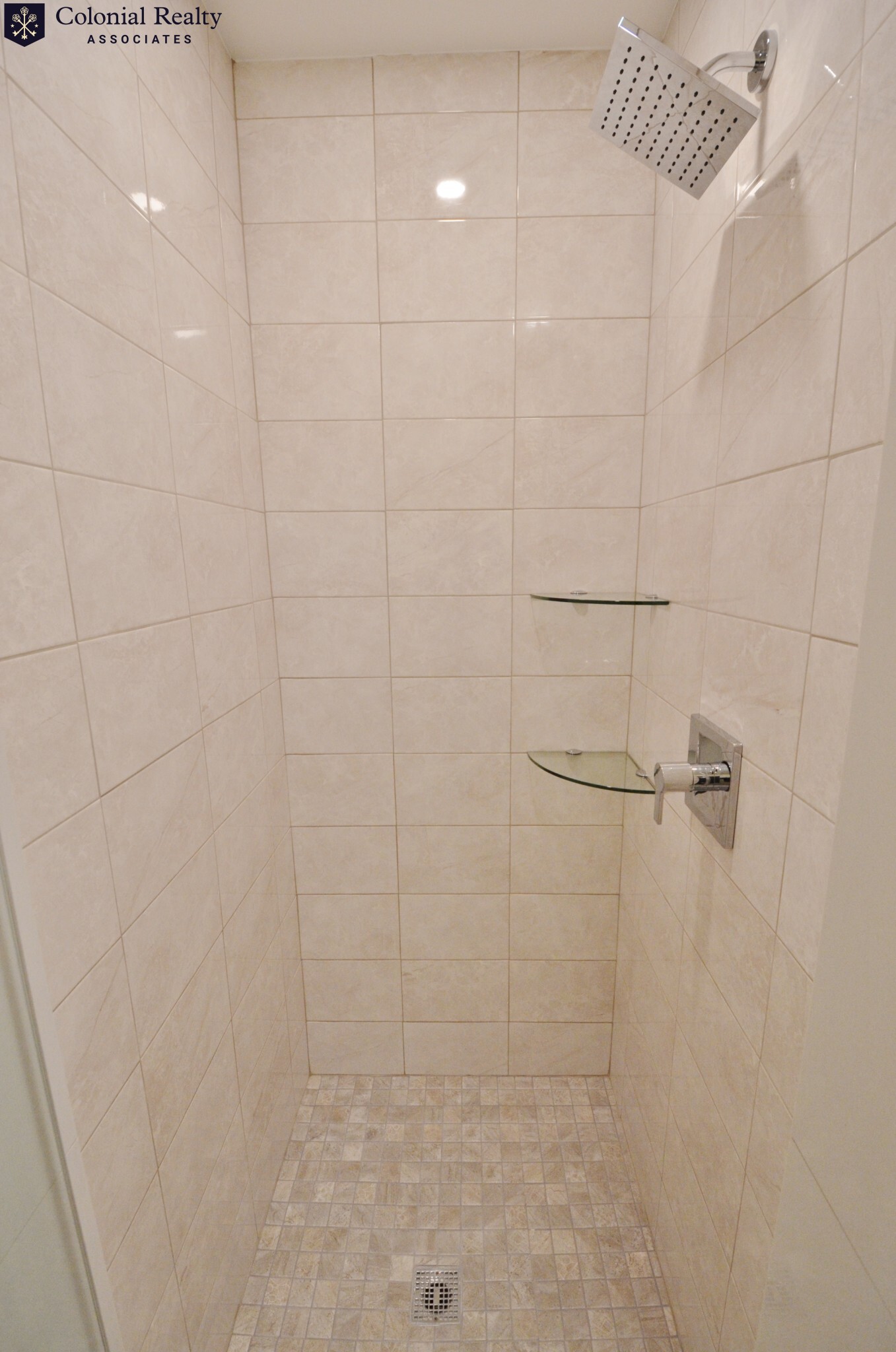 4 bed, 2 bath apartment for rent at 99 Brookline St Unit 11, Cambridgeport — photo 14 of 40