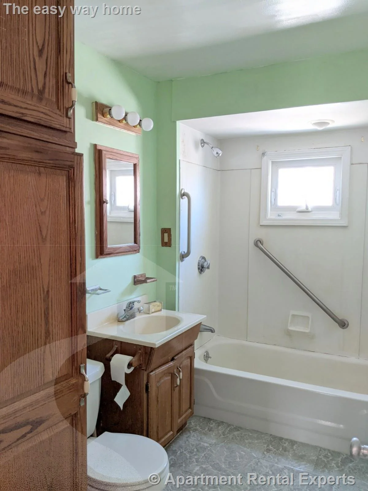 4 bed, 1 bath apartment for rent at 99 Central St Unit 2, Spring Hill — photo 18 of 26