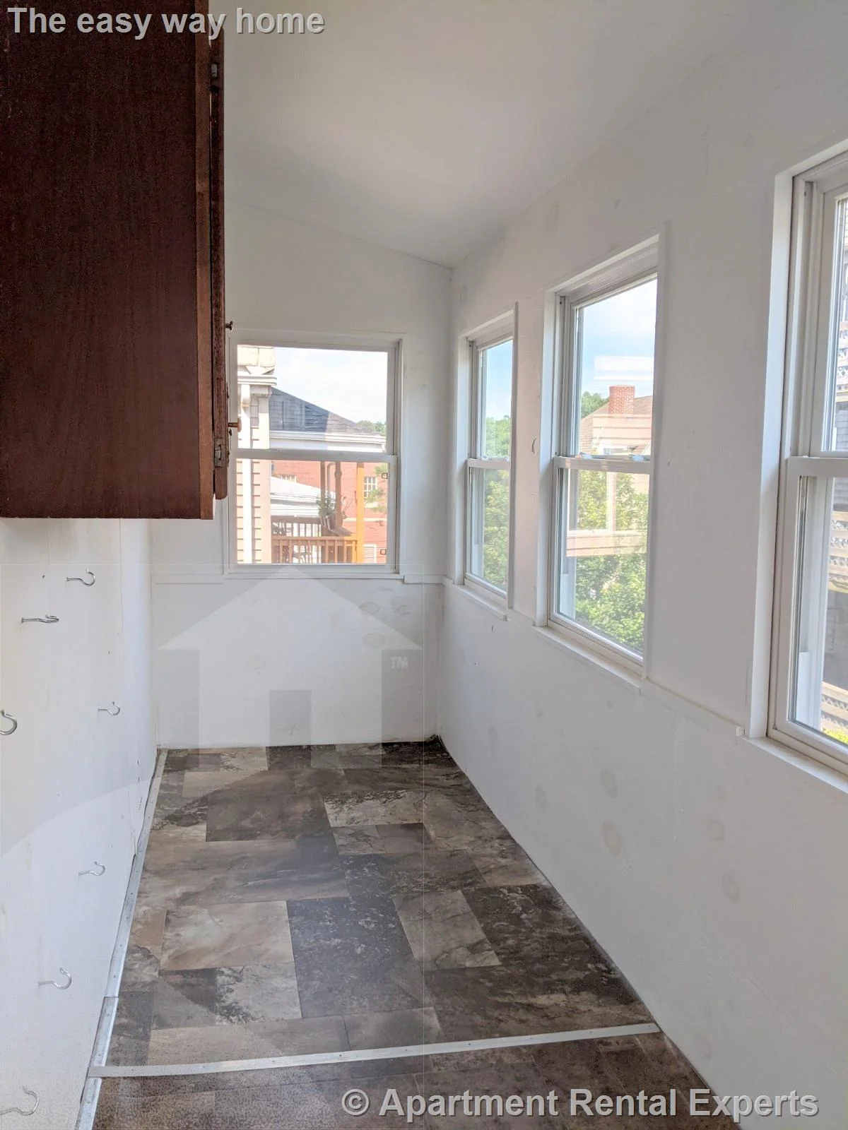 4 bed, 1 bath apartment for rent at 99 Central St Unit 2, Spring Hill — photo 12 of 26