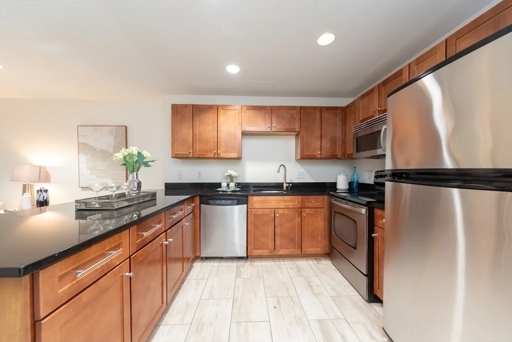 2 bed, 2 bath apartment for rent at 99 Chestnut Hill Ave Unit 101, Brighton — photo 4 of 18