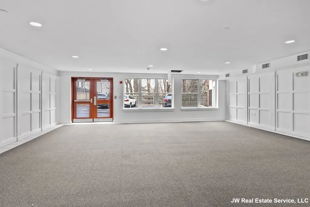 2 bed, 2 bath apartment for rent at 99 Chestnut Hill Ave Unit 318, Brighton — photo 3 of 19