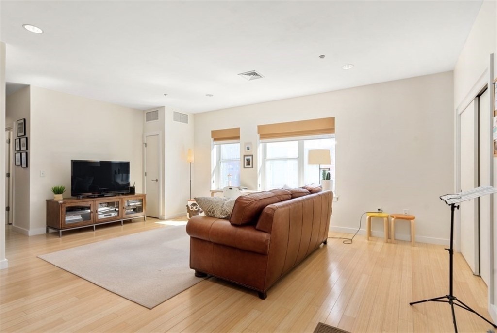 2 bed, 2 bath apartment for rent at 99 Chestnut Hill Ave Unit 321, Brighton — photo 6 of 15