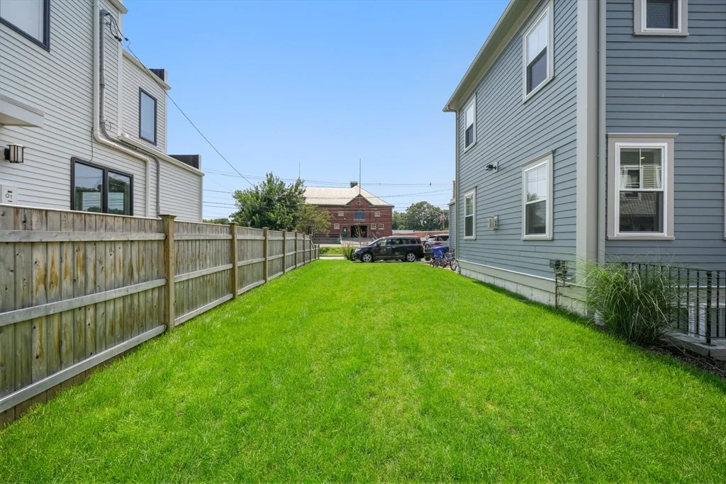 4 bed, 3 bath apartment for rent at 99 Crafts St Unit 99, Newtonville — photo 27 of 31