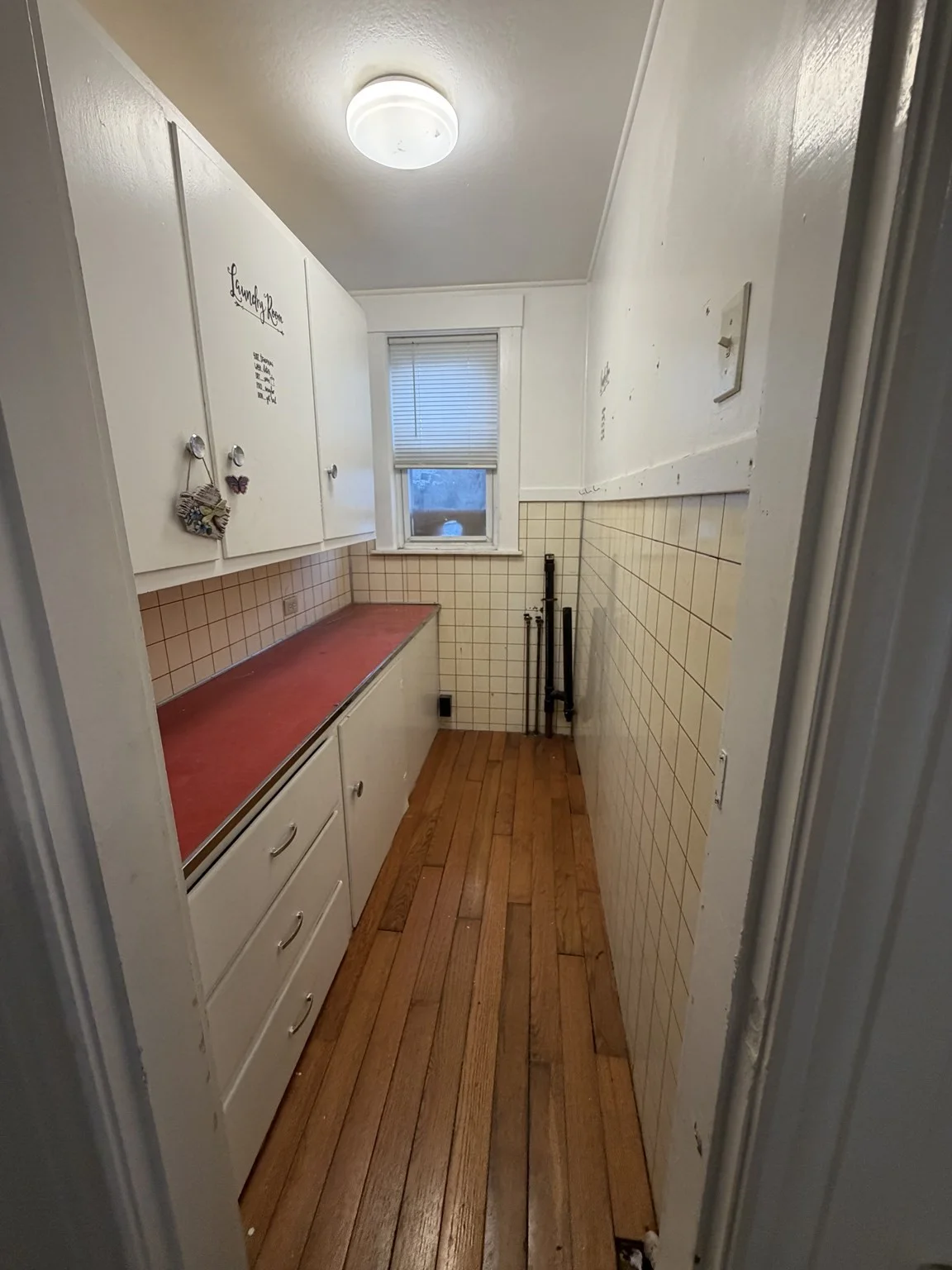 2 bed, 1 bath apartment for rent at 99 Cross St Unit 2R, Southbridge — photo 3 of 7