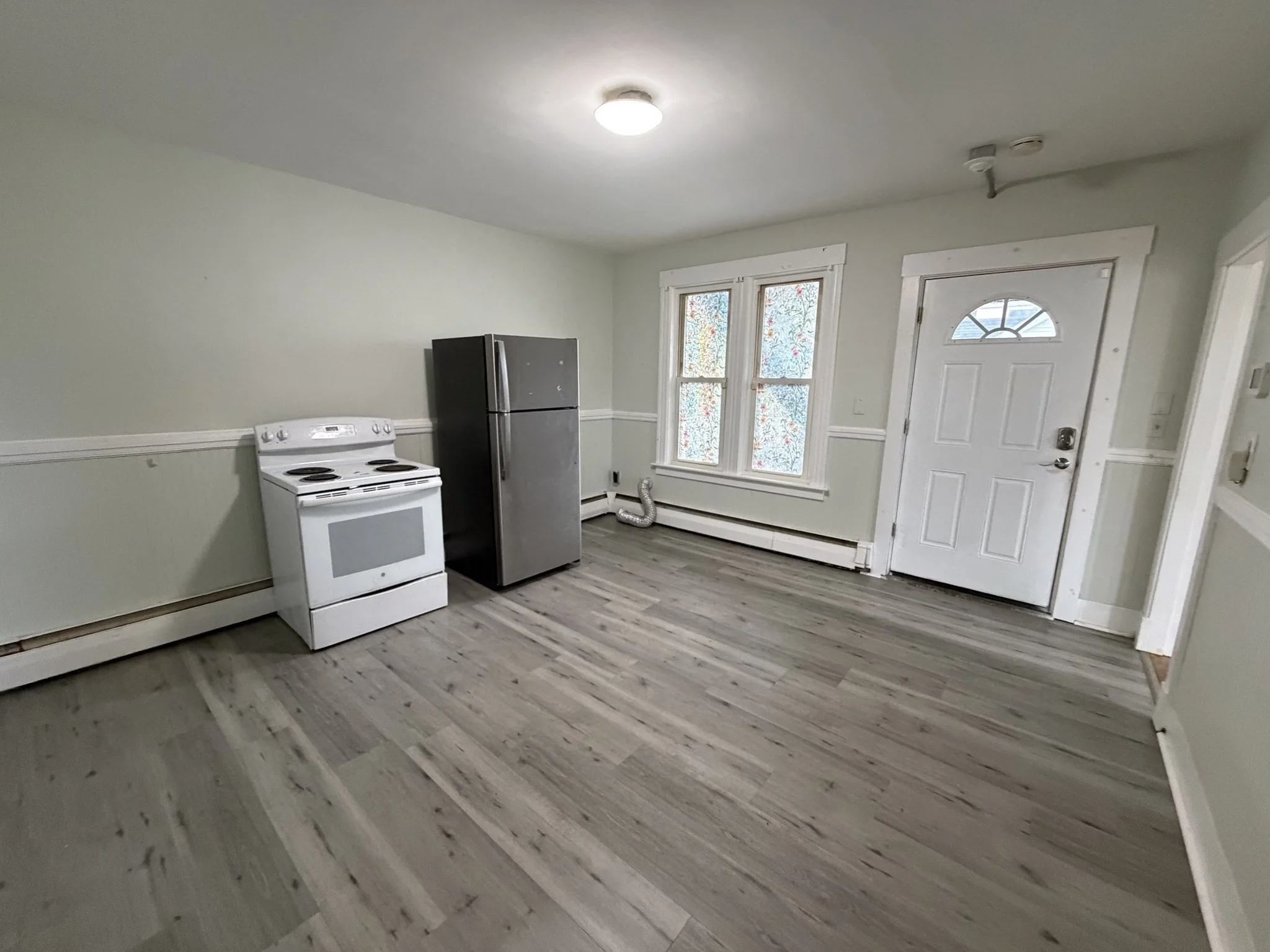 2 bed, 1 bath apartment for rent at 99 Cross St Unit 3F, Southbridge — photo 6 of 13
