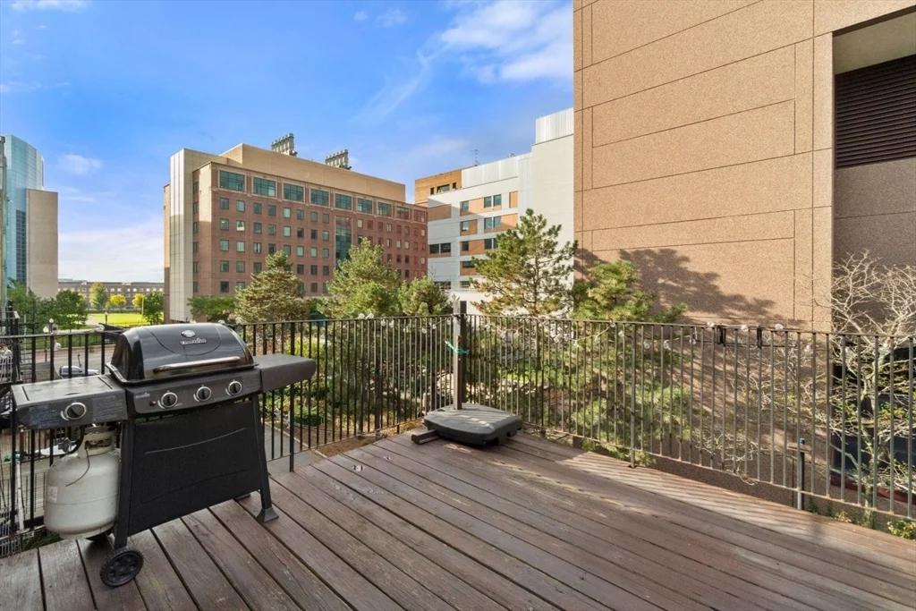 2 bed, 1 bath apartment for rent at 99 East Brookline St Unit 4, South End — photo 14 of 18
