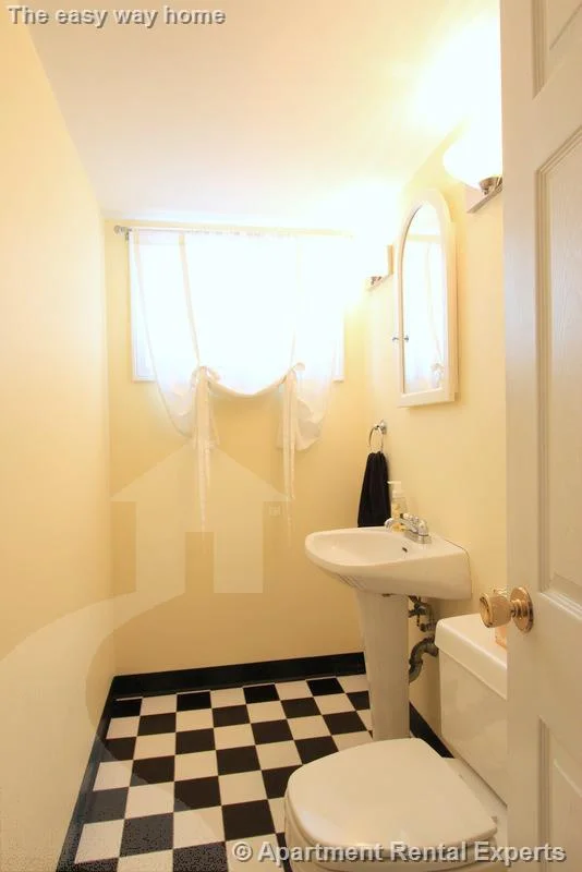 4 bed, 1 bath apartment for rent at 99 Electric Ave Unit 2, Davis Square — photo 15 of 32