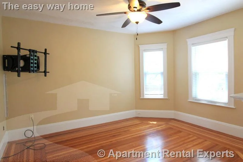 4 bed, 1 bath apartment for rent at 99 Electric Ave Unit 2, Davis Square — photo 16 of 32