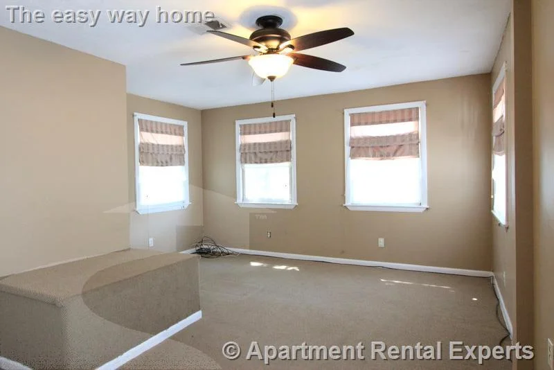 4 bed, 1 bath apartment for rent at 99 Electric Ave Unit 2, Davis Square — photo 13 of 32