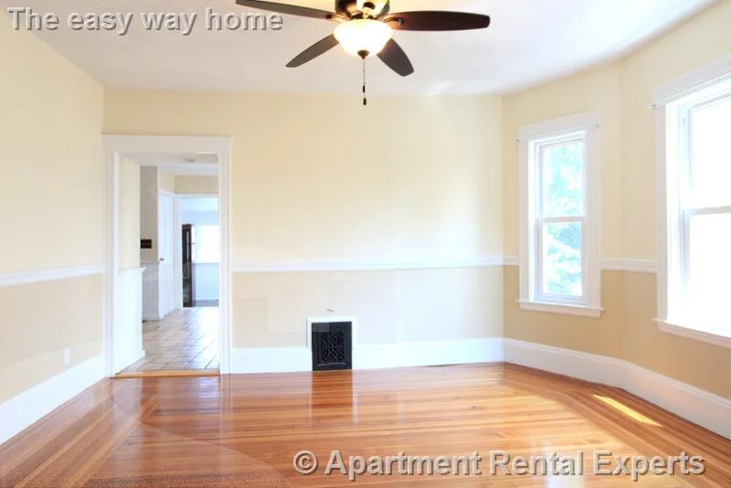 4 bed, 1 bath apartment for rent at 99 Electric Ave Unit 2, Davis Square — photo 5 of 32