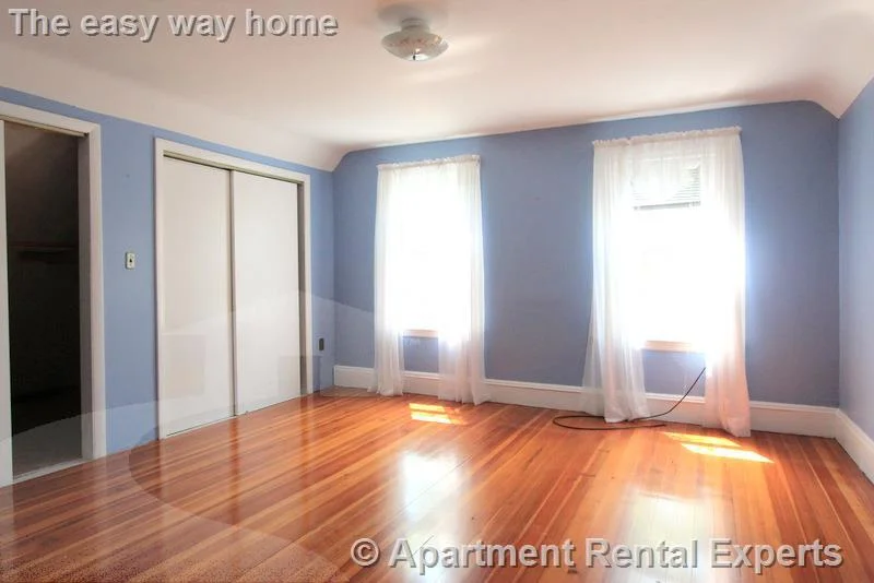 4 bed, 1 bath apartment for rent at 99 Electric Ave Unit 2, Davis Square — photo 21 of 32