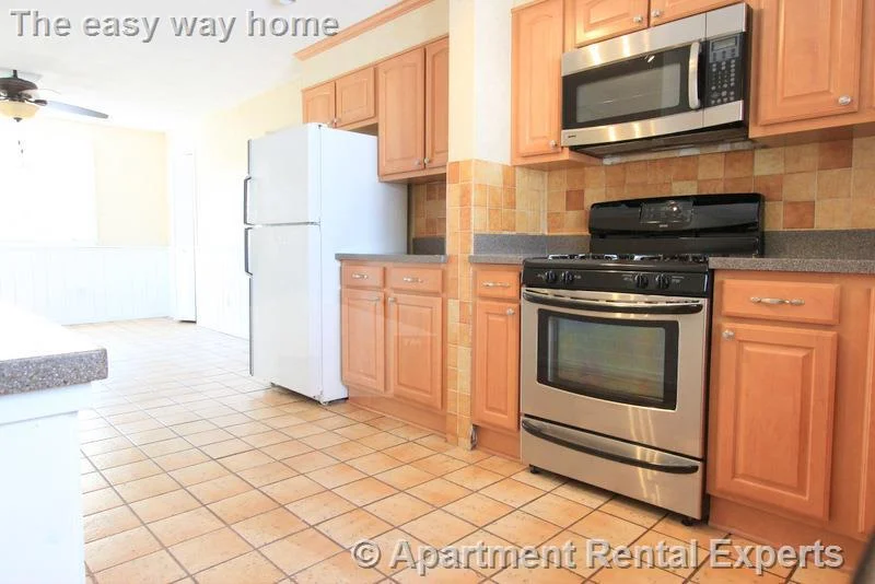 4 bed, 1 bath apartment for rent at 99 Electric Ave Unit 2, Davis Square — photo 1 of 32