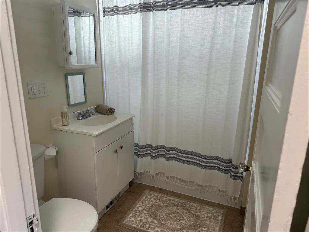 3 bed, 2 bath apartment for rent at 99 Fayerweather Unit 99, West Cambridge — photo 12 of 18