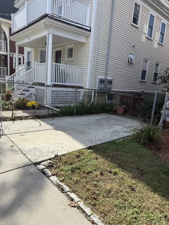 3 bed, 2 bath apartment for rent at 99 Fayerweather Unit 99, West Cambridge — photo 18 of 18