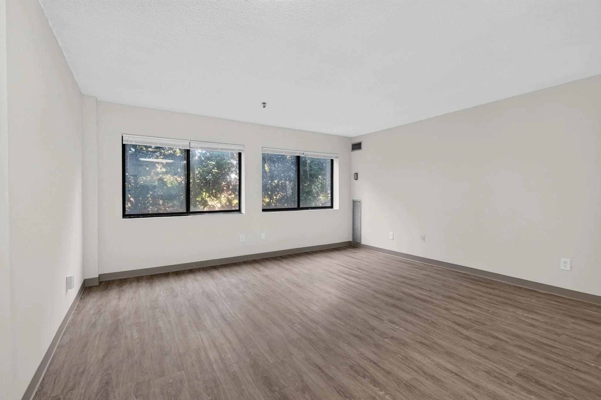 2 bed, 1 bath apartment for rent at 99 Florence St Unit 609, Malden — photo 25 of 42