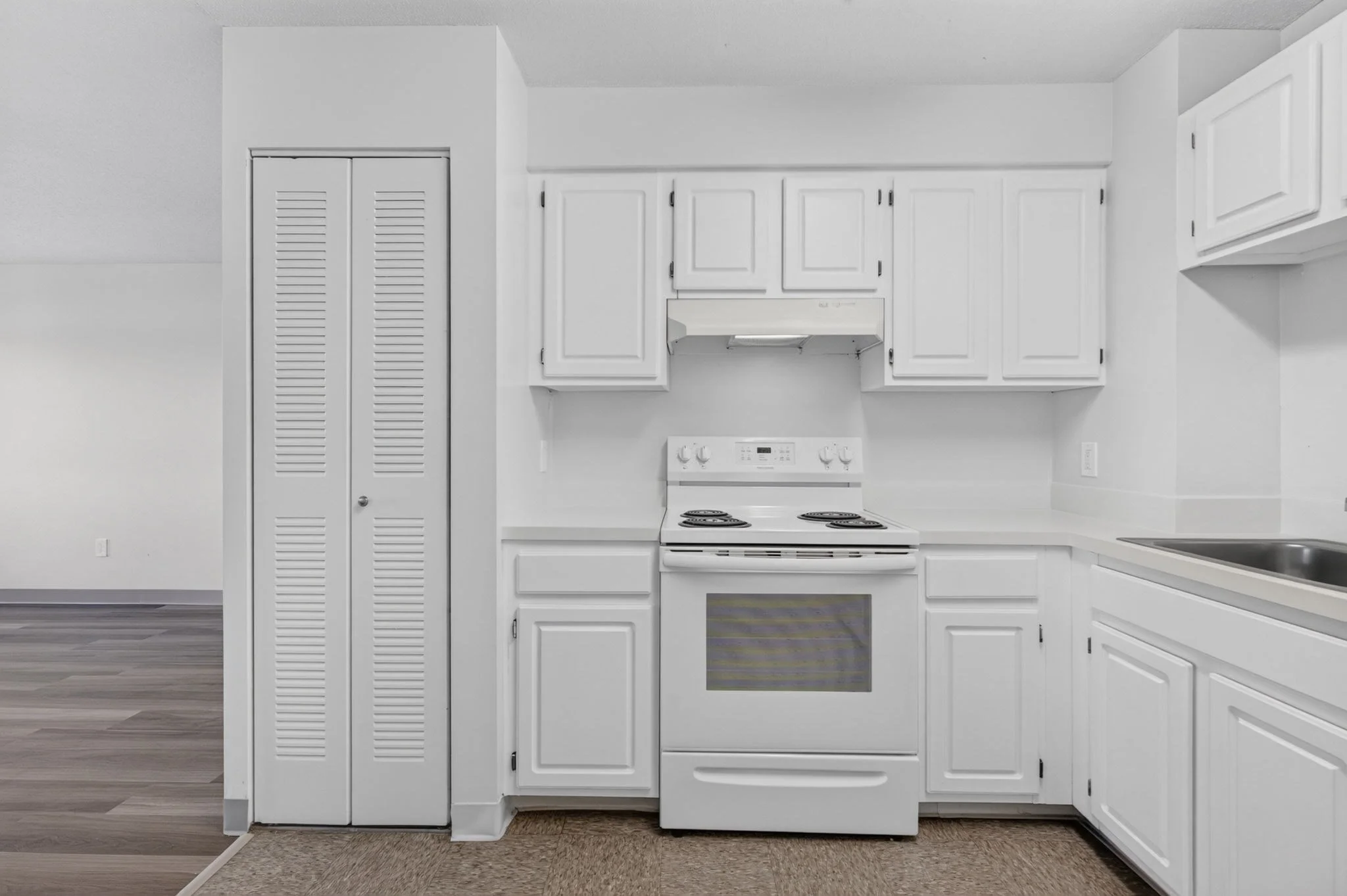 2 bed, 1 bath apartment for rent at 99 Florence St Unit 609, Malden — photo 38 of 42
