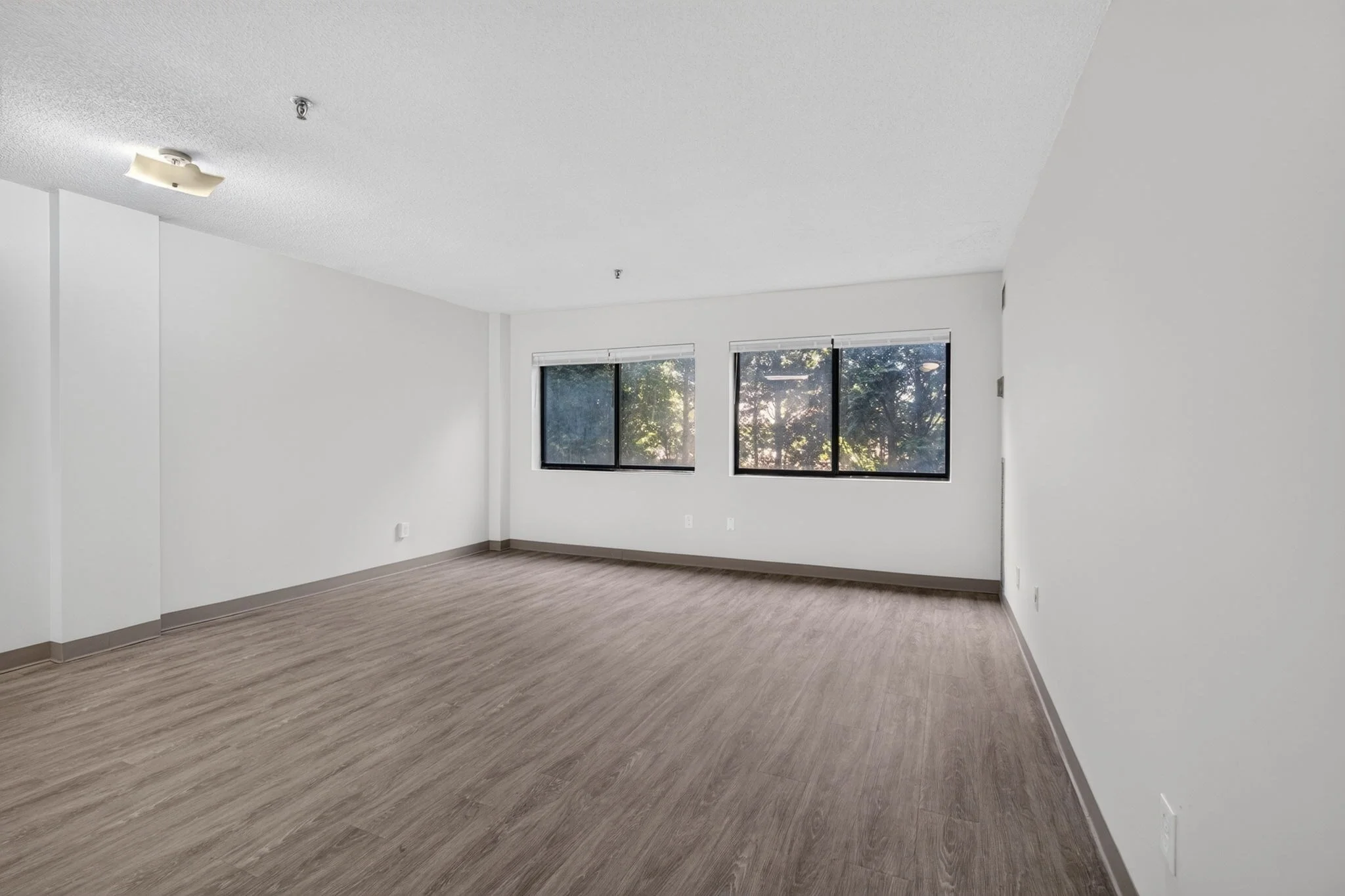 1 bed, 1 bath apartment for rent at 99 Florence St Unit 805, Malden — photo 10 of 32