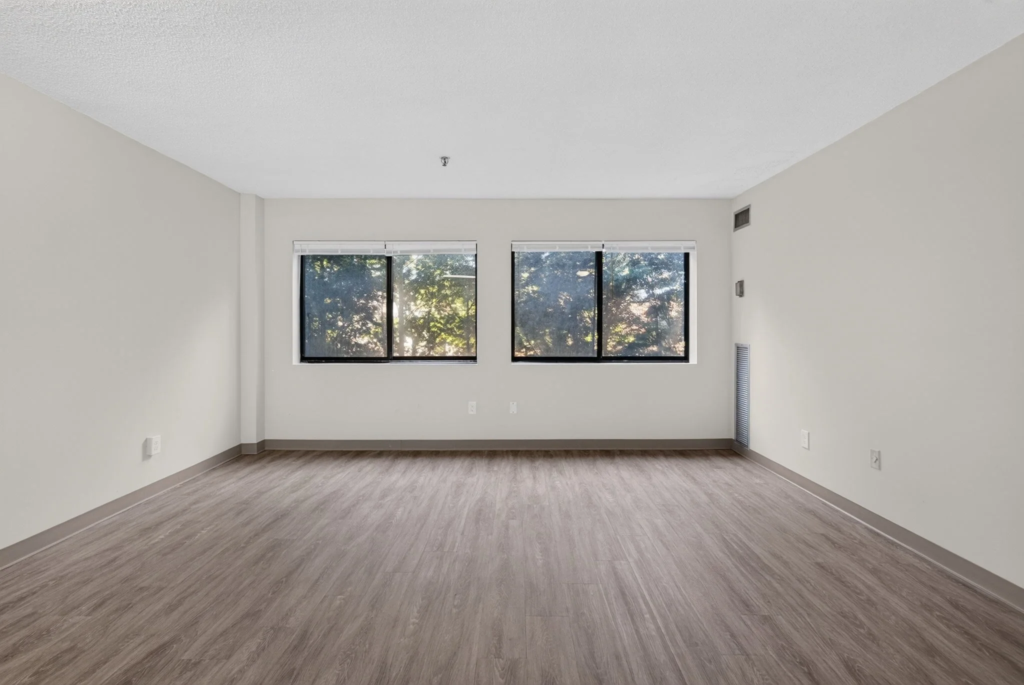 1 bed, 1 bath apartment for rent at 99 Florence St Unit 805, Malden — photo 27 of 32