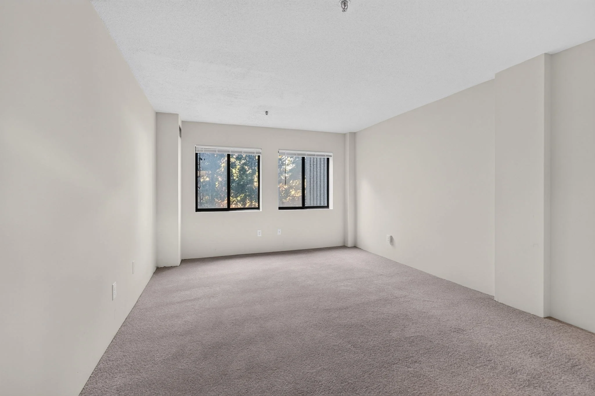 1 bed, 1 bath apartment for rent at 99 Florence St Unit 905, Malden — photo 21 of 33