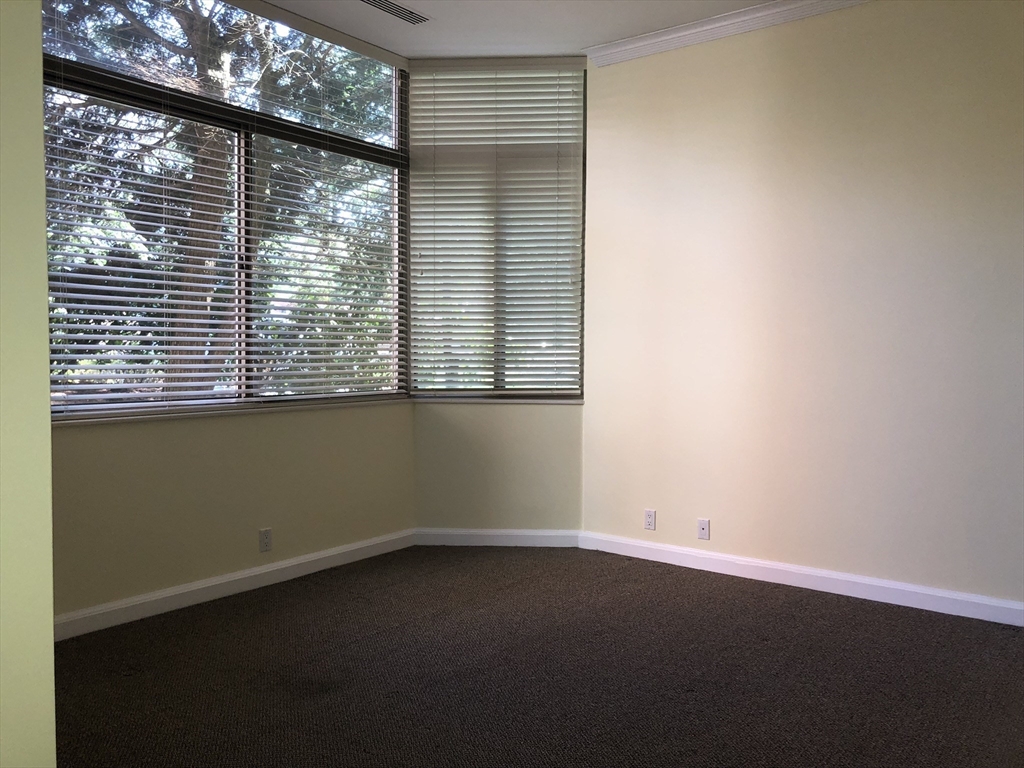 2 bed, 2 bath apartment for rent at 99 Florence Unit 10-1D, Newton — photo 9 of 28