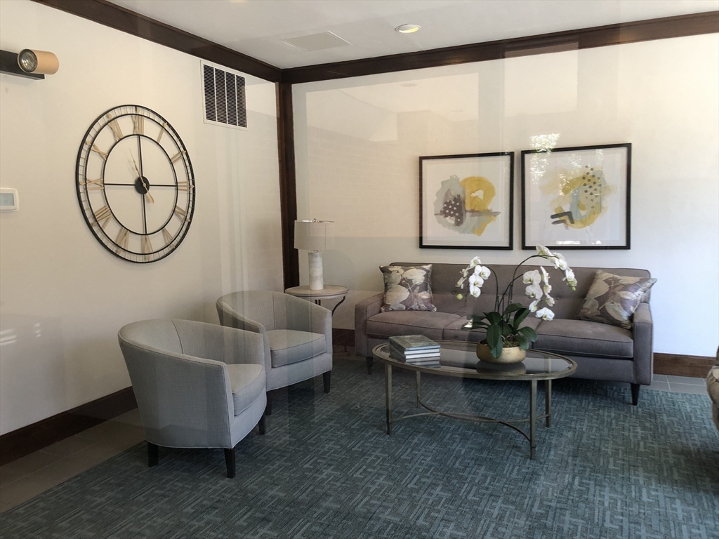 2 bed, 2 bath apartment for rent at 99 Florence Unit 10-1D, Newton — photo 22 of 28