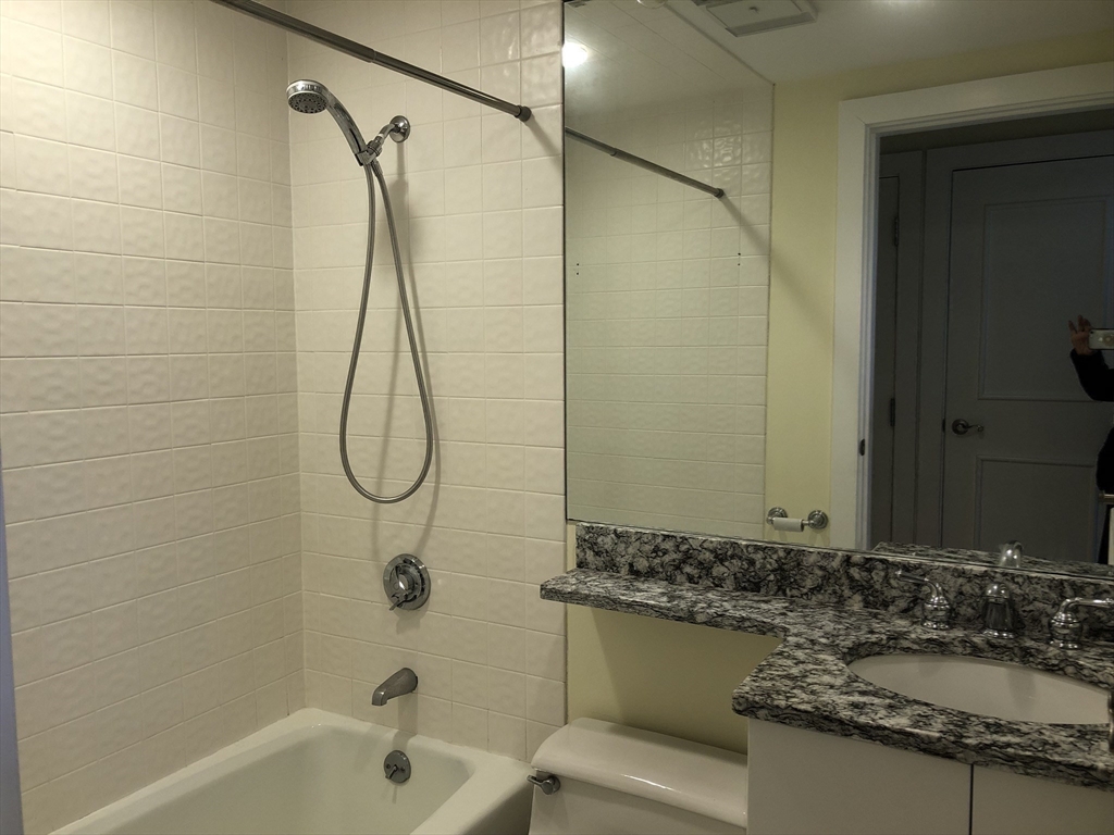 2 bed, 2 bath apartment for rent at 99 Florence Unit 10-1D, Newton — photo 16 of 28
