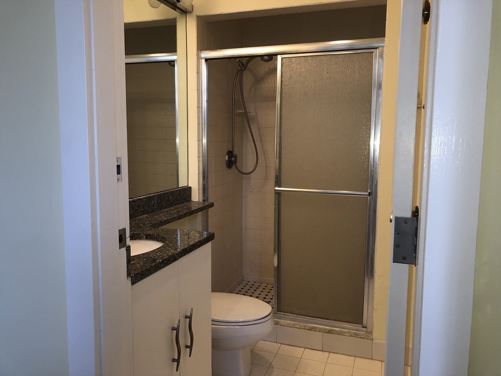 2 bed, 2 bath apartment for rent at 99 Florence Unit 1D bldg 10, Newton — photo 13 of 28