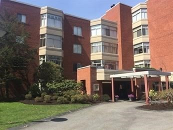 2 bed, 2 bath apartment for rent at 99 Florence Unit 1D bldg 10, Newton — photo 2 of 28