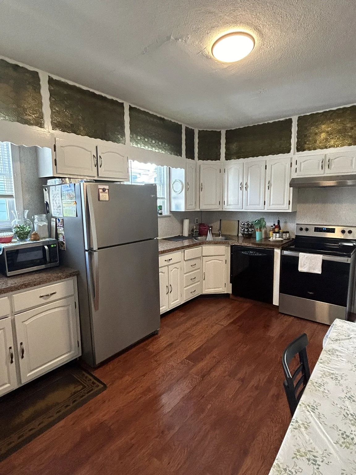 4 bed, 2 bath apartment for rent at 99 Franklin St Unit 2, East Somerville