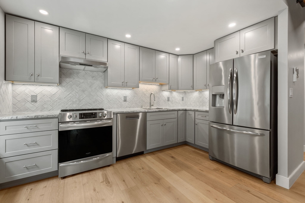 2 bed, 2 bath apartment for rent at 99 Fulton St Unit 4-4, North End