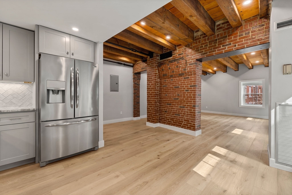 2 bed, 2 bath apartment for rent at 99 Fulton St Unit 4-4, North End — photo 4 of 20