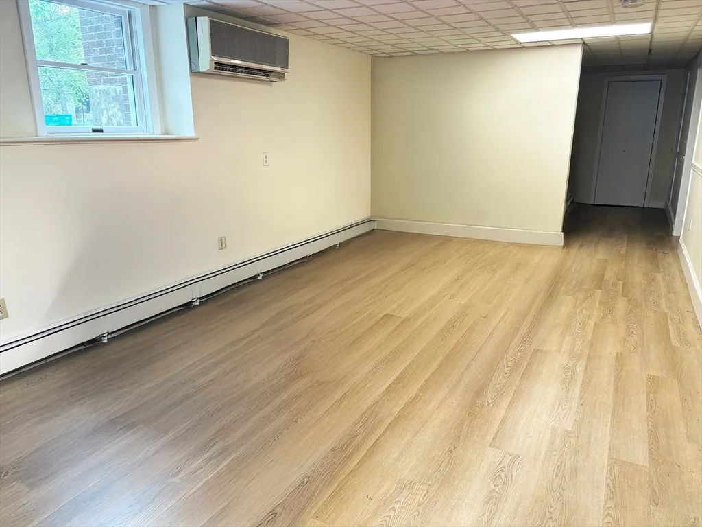 2 bed, 1 bath apartment for rent at 99 Garfield Ave Unit B, Woburn — photo 3 of 13