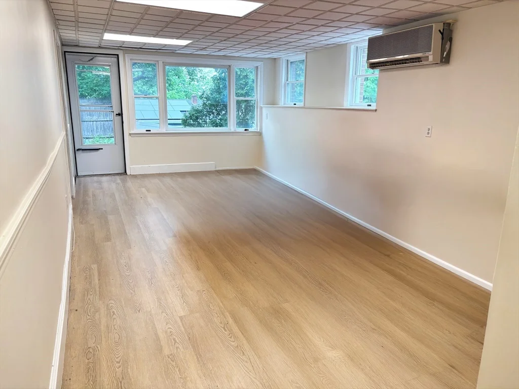 2 bed, 1 bath apartment for rent at 99 Garfield Ave Unit B, Woburn — photo 2 of 13