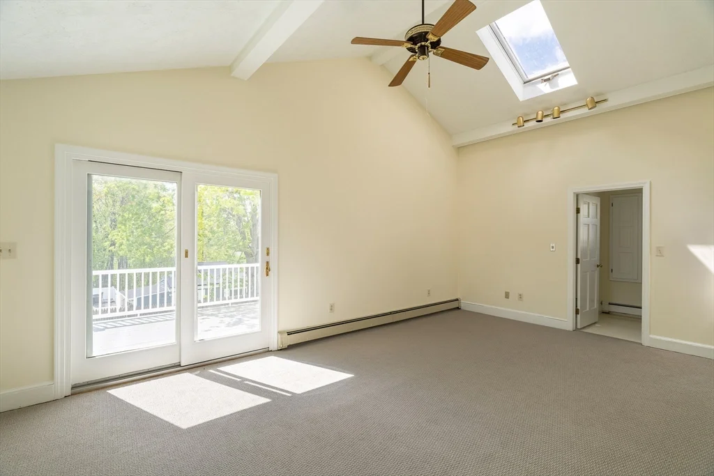 4 bed, 1 bath apartment for rent at 99 Garfield Ave Unit Main House, Woburn — photo 12 of 23