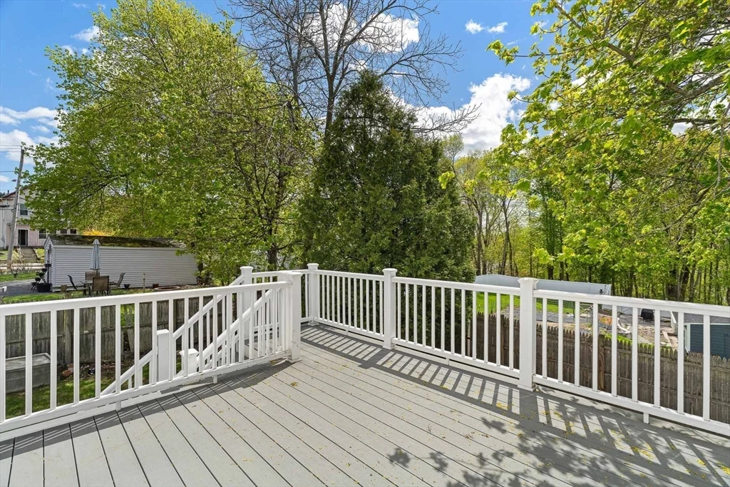 4 bed, 1 bath apartment for rent at 99 Garfield Ave Unit Main House, Woburn — photo 2 of 23