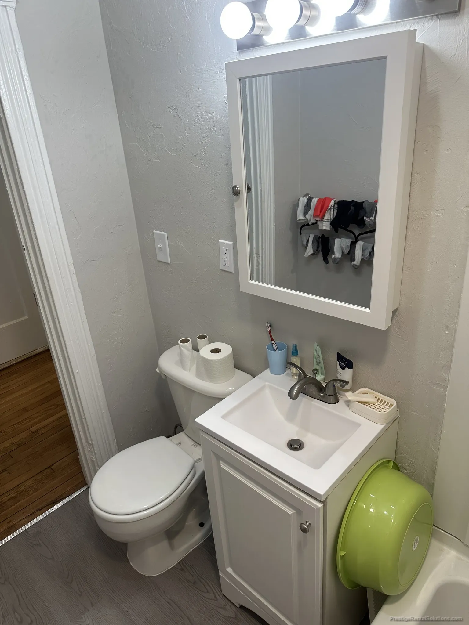 Studio bed, 1 bath apartment for rent at 99 Gordon St Unit 2, Brighton — photo 6 of 12