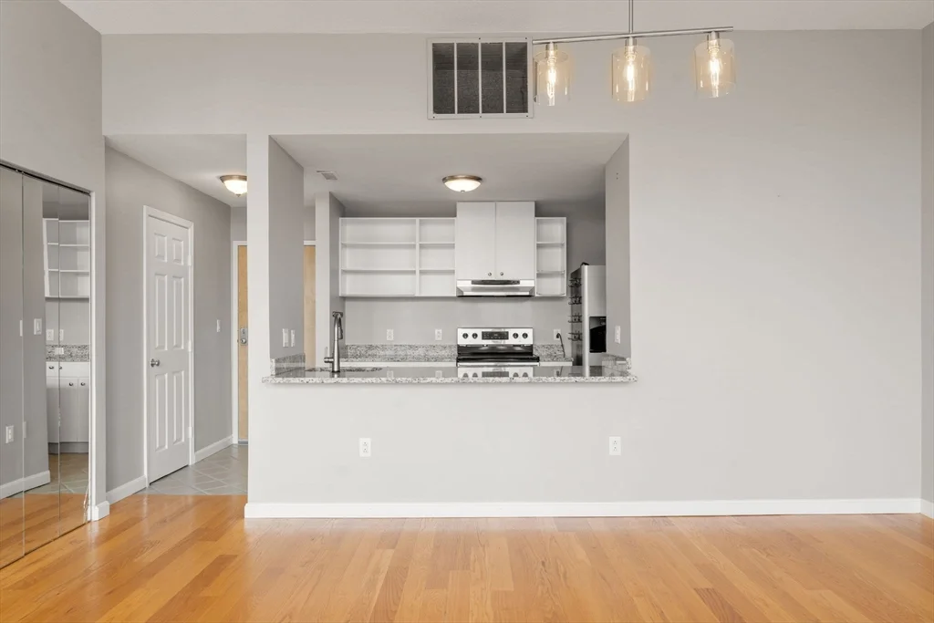 2 bed, 1.5 bath apartment for rent at 99 Gove St Unit 11-, East Boston — photo 6 of 21