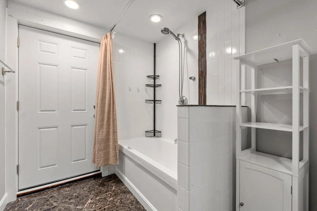 2 bed, 1.5 bath apartment for rent at 99 Gove St Unit 11-, East Boston — photo 17 of 21