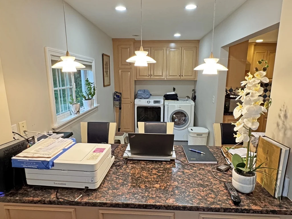 4 bed, 2 bath apartment for rent at 99 Hancock St, Auburndale — photo 9 of 19