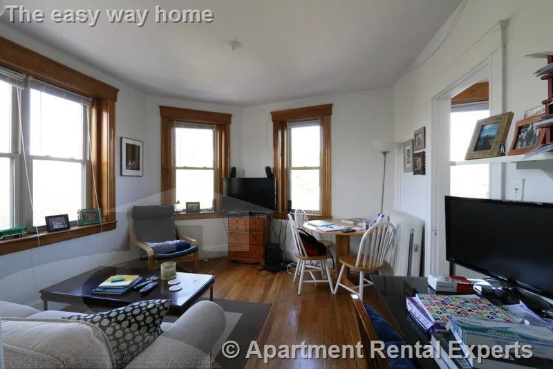 1 bed, 1 bath apartment for rent at 99 Hancock St Unit 10, Central Square — photo 2 of 15