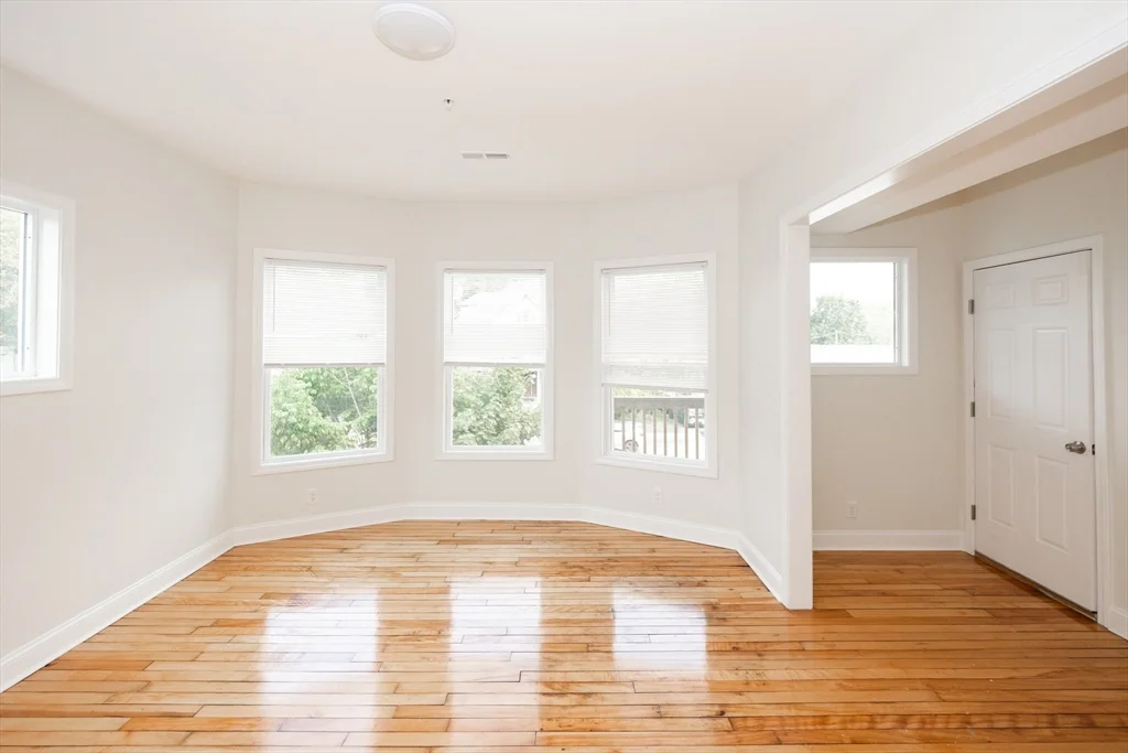 3 bed, 1 bath apartment for rent at 99 June St Unit 3, Worcester — photo 13 of 16