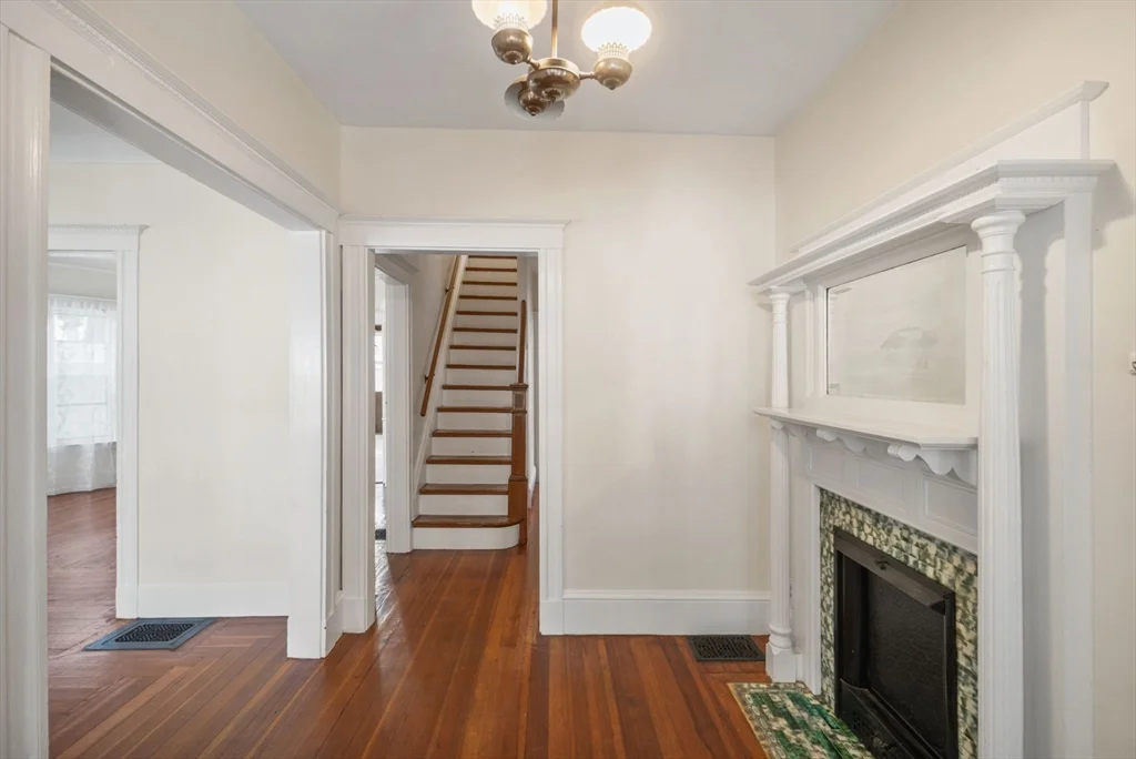 3 bed, 1 bath apartment for rent at 99 Kidder Ave Unit 1, Somerville — photo 4 of 21