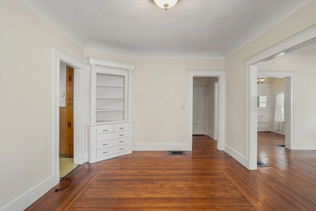 3 bed, 1 bath apartment for rent at 99 Kidder Ave Unit 1, Somerville — photo 10 of 21