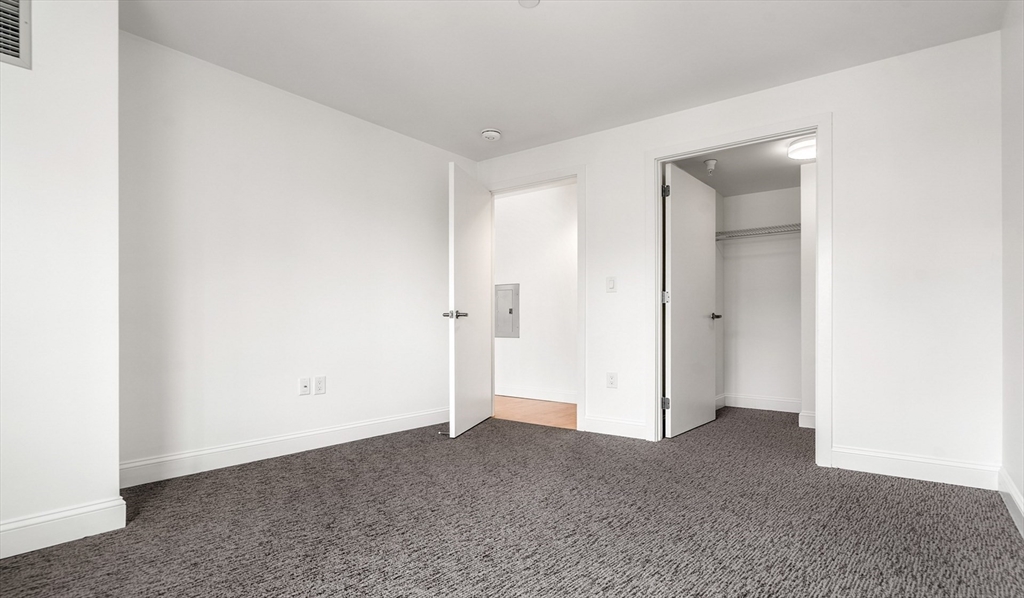 1 bed, 1 bath apartment for rent at 99 Kneeland St Unit 1402, Chinatown — photo 2 of 15
