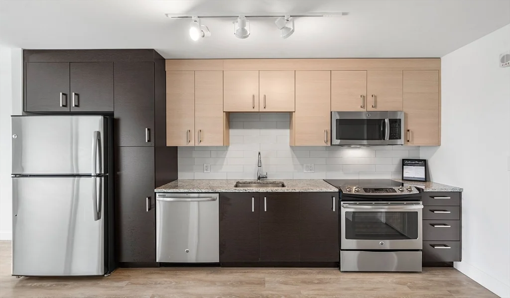 1 bed, 1 bath apartment for rent at 99 Kneeland St Unit 1506, Chinatown — photo 3 of 13